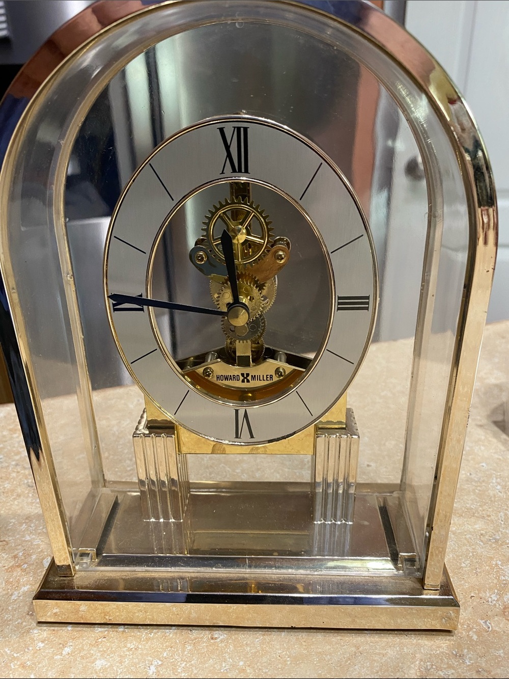 Howard Miller Clock Gold Vintage Lucite Spinning Movement Model 612-260